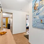 Centre De - 2 - Balcon & Patio דירה *