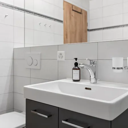 Centre De - 2 - Balcon&patio